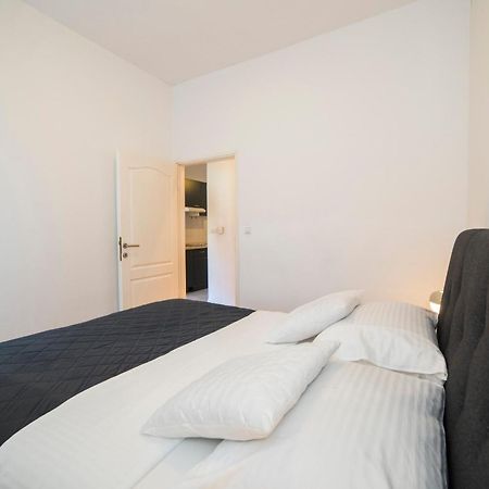 Barbara Apartment ซาเกร็บ ภายนอก รูปภาพ