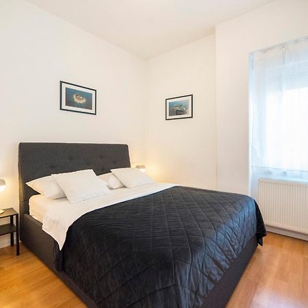 Barbara Apartment ซาเกร็บ ภายนอก รูปภาพ